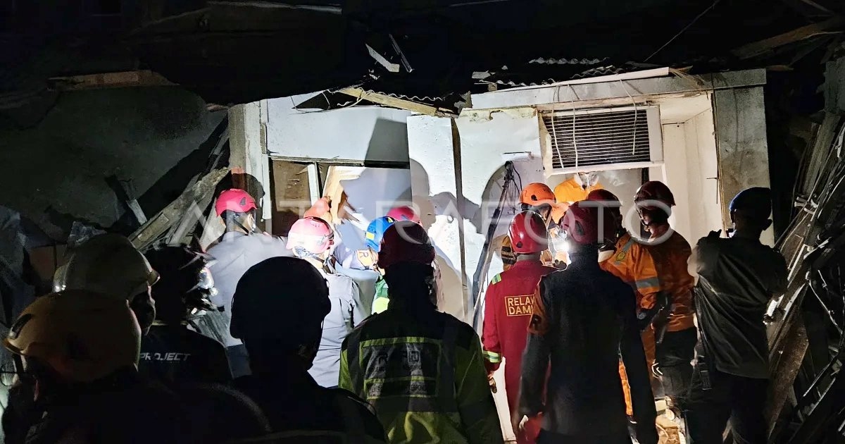 Dua Orang Tewas akibat Ledakan Pasar Cimanggis, Kerusakan Ruko Jadi Sorotan