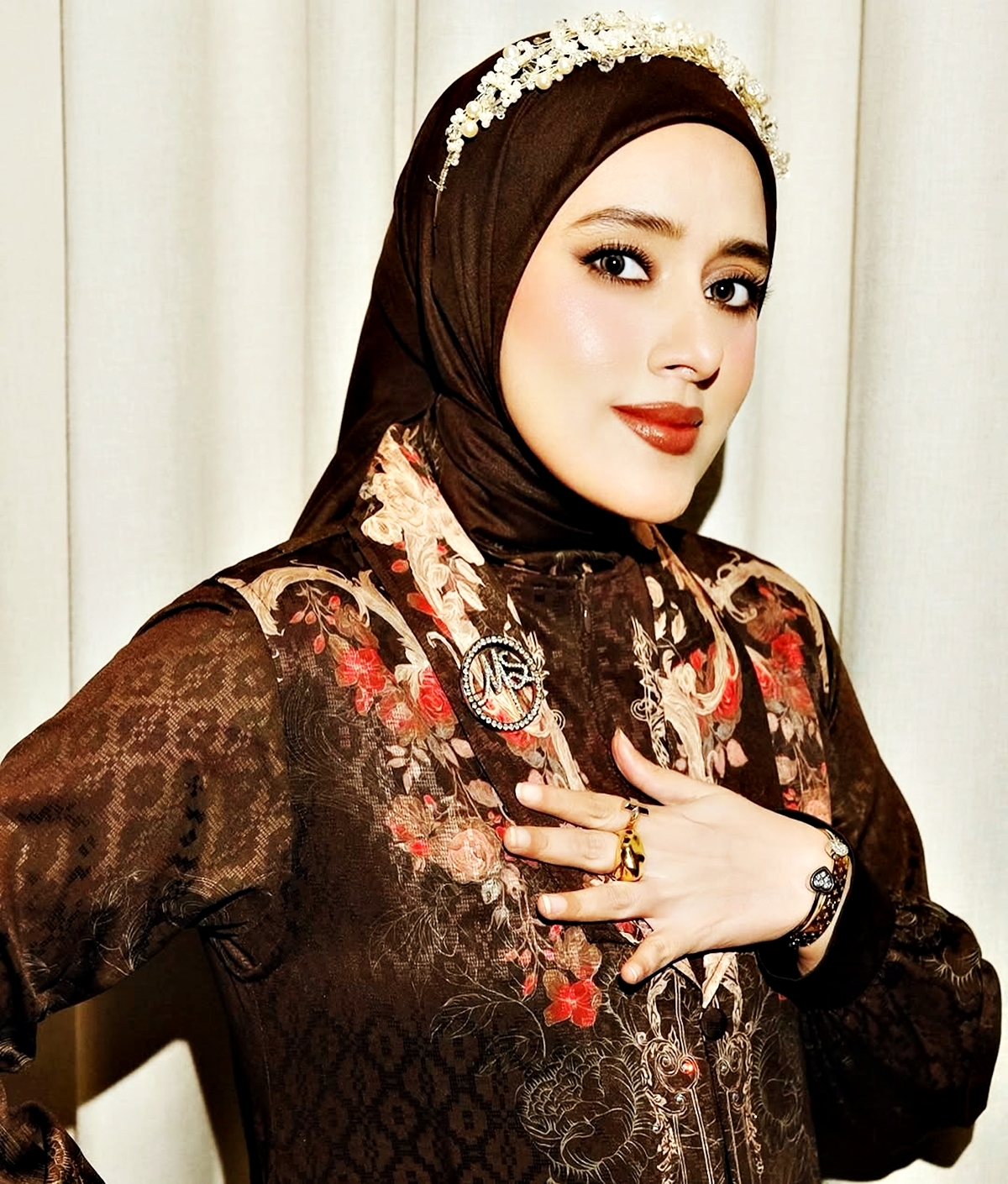 Bak Petir di Siang Bolong, Ini Respons Pertama Fairuz A Rafiq Saat Tahu Kakaknya Ditangkap KPK