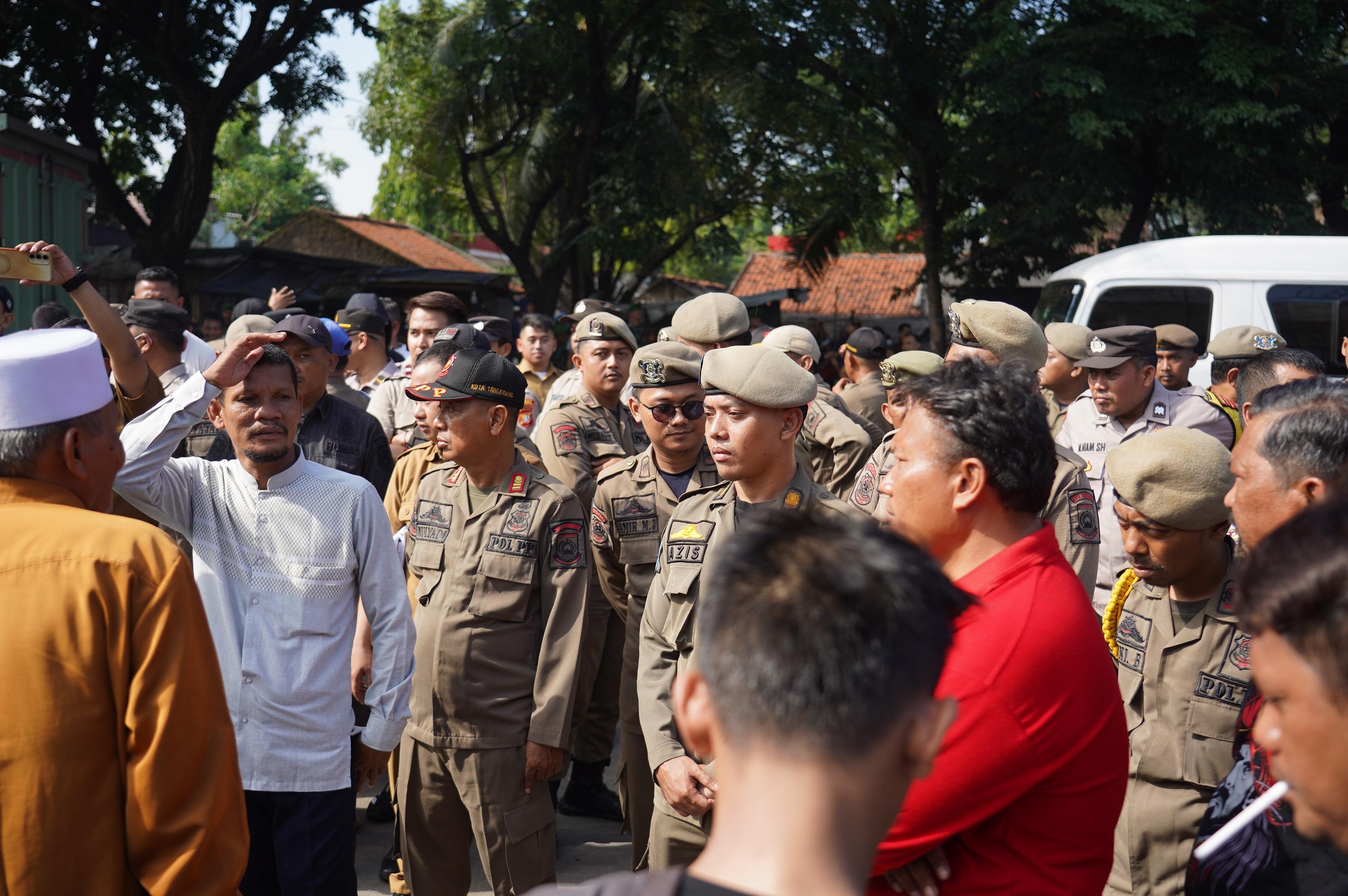Pemkot Tangerang Melalui Petugas Gabungan Tertibkan Lahan Bersertifikat di Rawa Bokor Secara Persuasif untuk Lindungi Kepentingan Publik