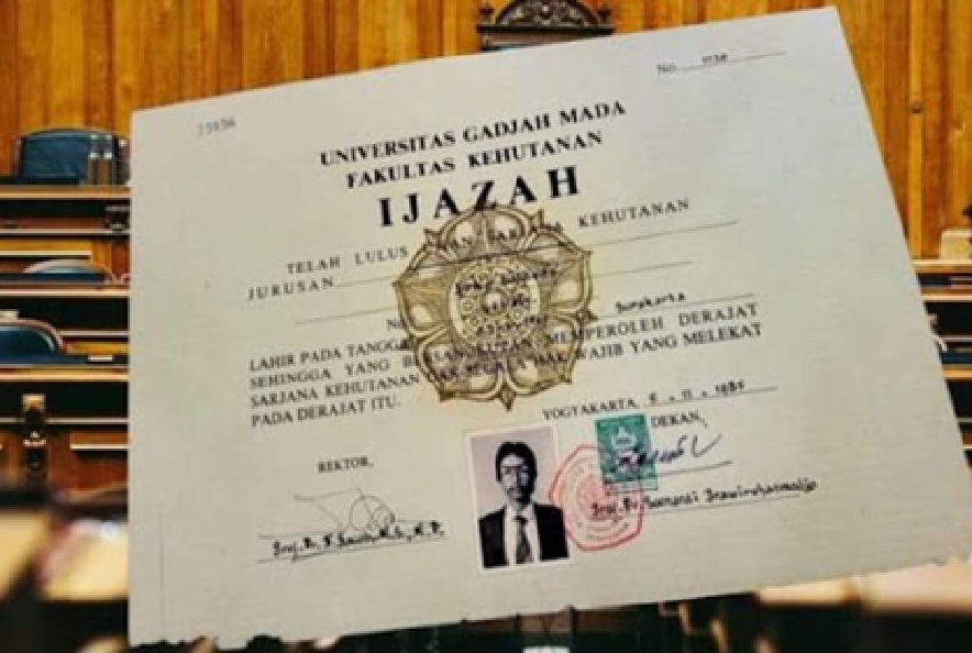 Bonjowi Serang UGM soal Ijazah Jokowi, Tuduh Kampus Sengaja Pasang Badan