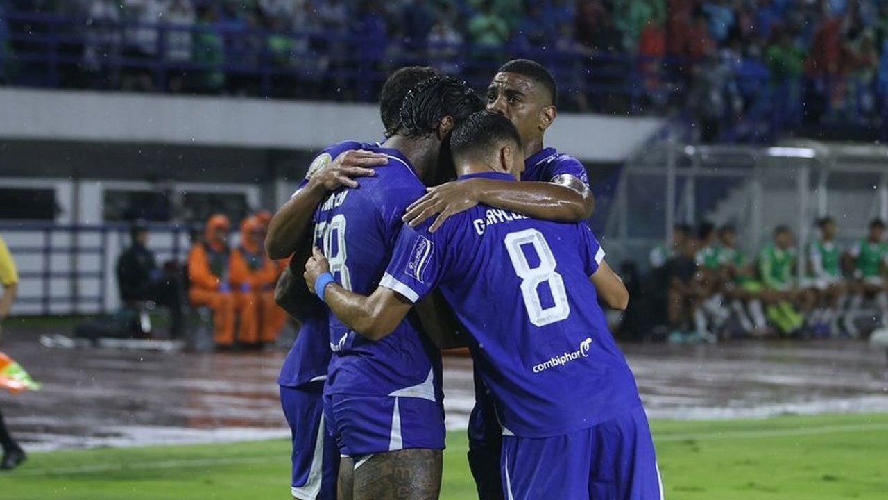 Persib Makin Dekat Juara! Maung Bandung Kokoh di Puncak Klasemen Liga 1