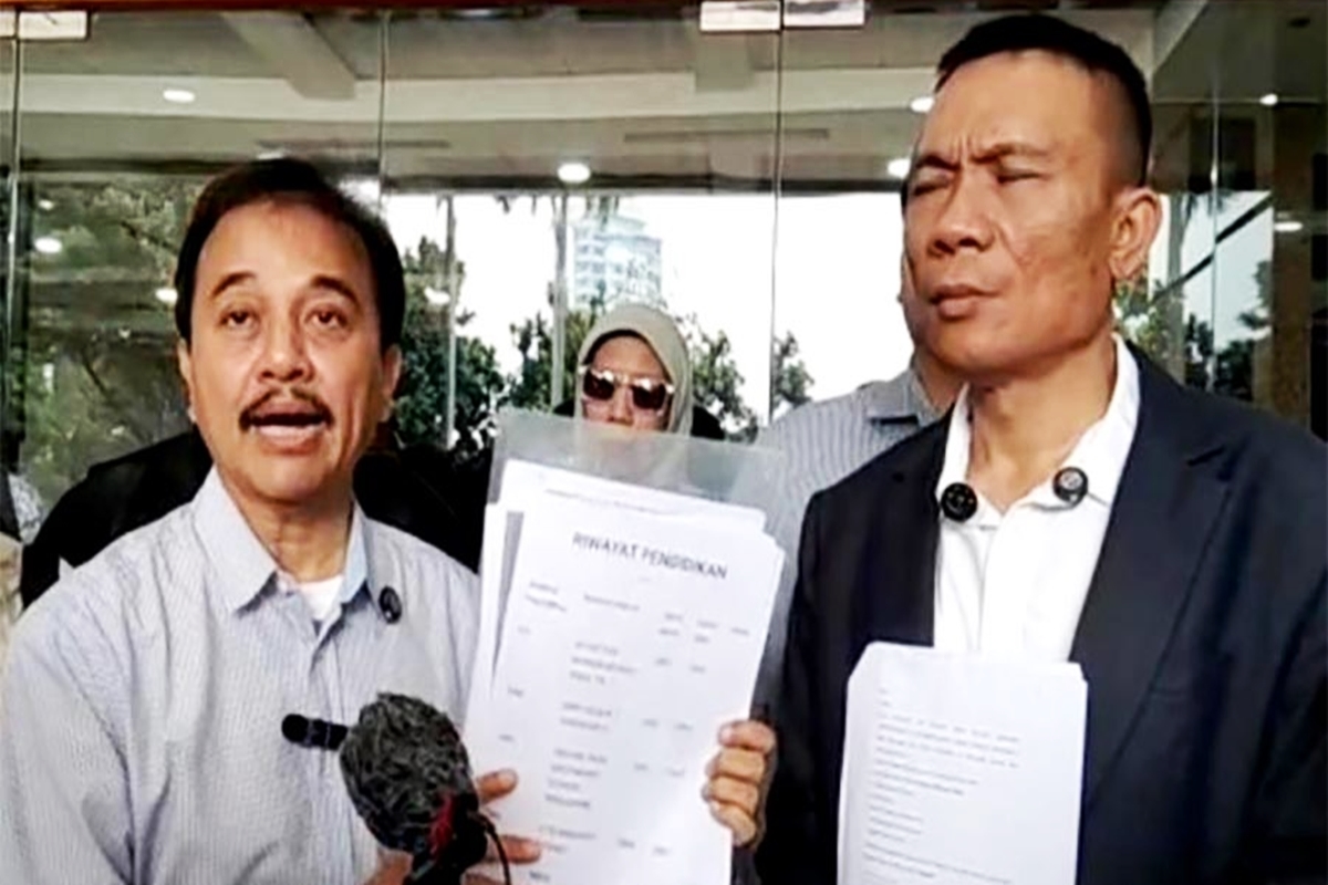 Seteru Makin Memanas! Roy Suryo Cs Jebloskan Laporan Pidana untuk Rismon Sianipar dan Sang Istri