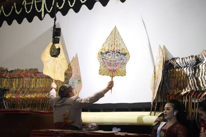 Komdigi Gandeng Wayang Kulit untuk Lindungi Lansia dari Hoaks dan Penipuan Online, Begini Caranya