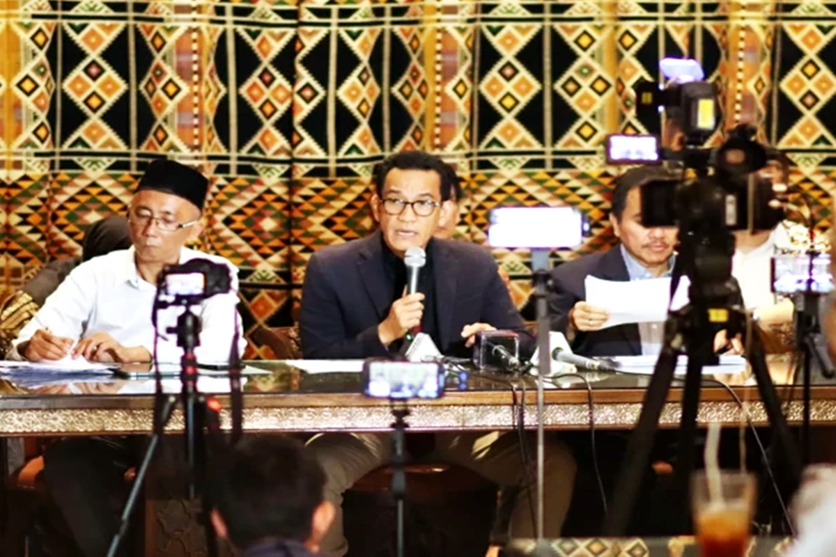 Refly Harun Cium Aroma 'Pesanan Politik' di Balik Kasus Roy Suryo yang Tak Kunjung P21