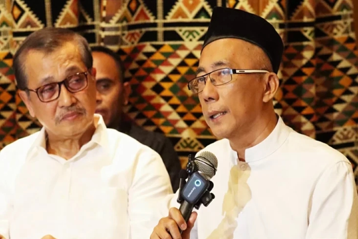GADUH! Kasus Ijazah Jokowi: Mengapa P-21 Roy Suryo dan dr. Tifa Malah Jadi 'Drama' Ketidakpastian Hukum?