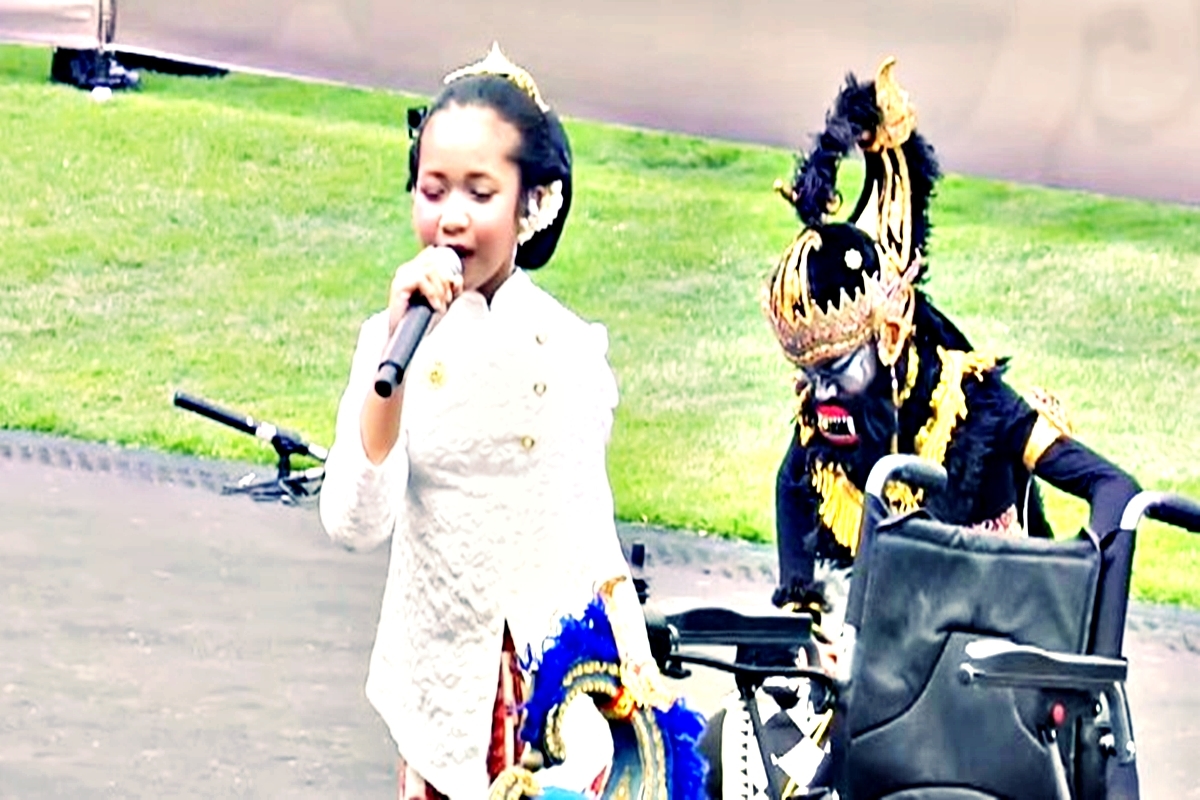 Bikin Tamu Istana Menangis! Kisah Sinden Cilik Tanpa Tangan Dan Kaki Guncang HUT RI ke 81, Ada Apa?