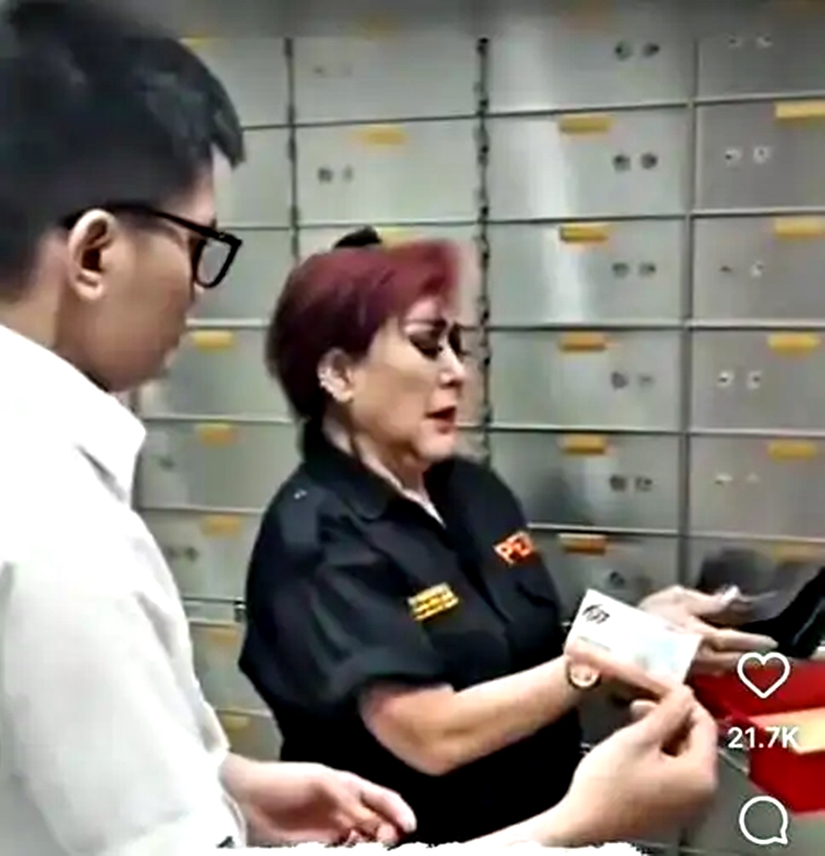 Viral Video Nasabah Menangis, Isi Safety Box Disebut Raib, Bank MNC: Ada Kejanggalan
