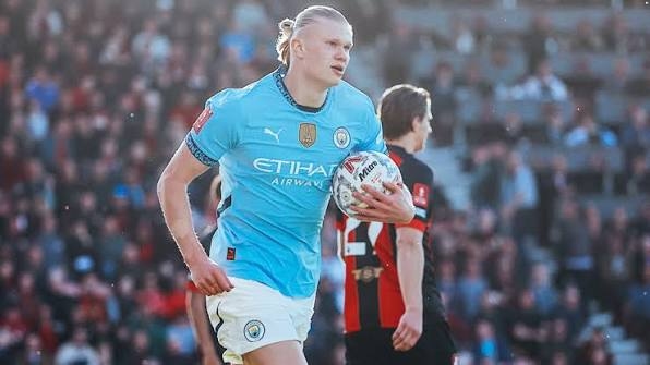 Haaland Sudah 300 Gol, Messi Masih di Depan! Cuma Selisih 3 Laga, Rekor Ini Bikin Merinding