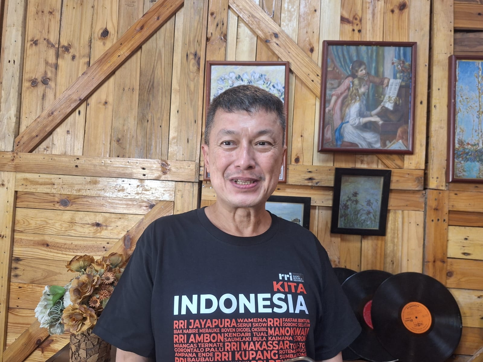Pusat Barang Antik di Alam Sutera Gelar Pameran Radio Klasik Lintas Negara