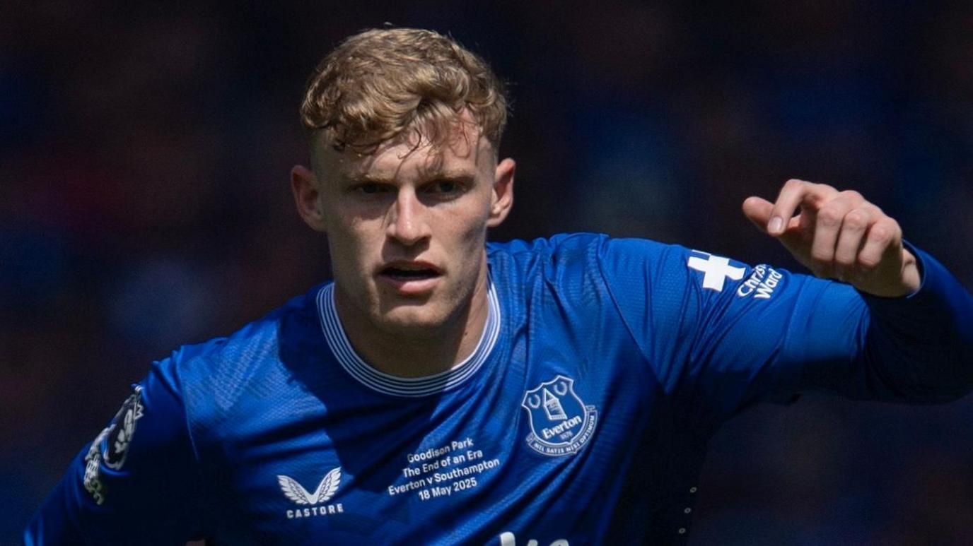 Jarrad Branthwaite Kembali Jadi Buruan MU, Bek Everton Ini Bisa Jadi Jawaban Masalah Pertahanan Setan Merah