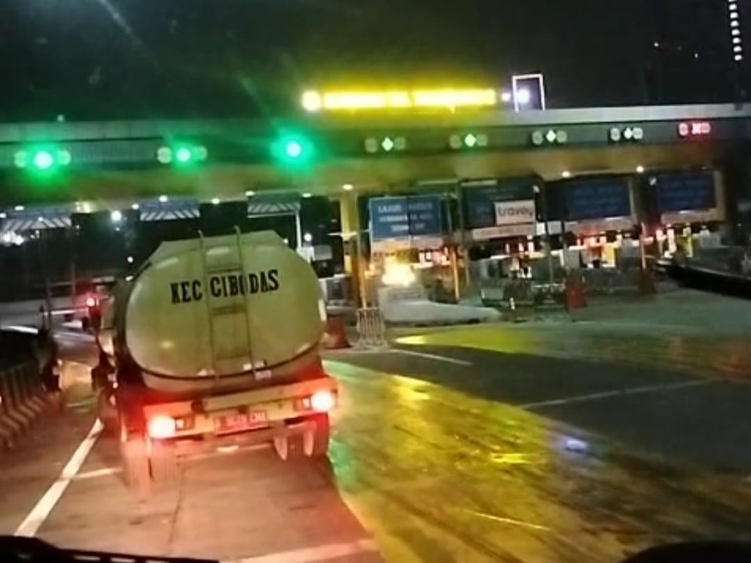 Truk Air Bantuan Ditahan di Pintu Tol Janger, Kabid BPBD: Kami Pikirkan Keselamatan Pengendara, tapi Balasannya Begini