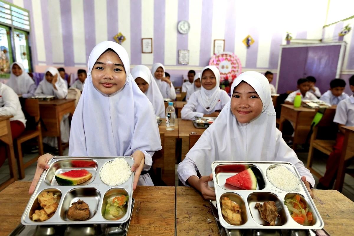 Sekolah Negeri Tak Bisa Pilih-Pilih Penerima MBG, BGN Tegaskan Harus Sepakat: Terima Semua atau Tolak Semua