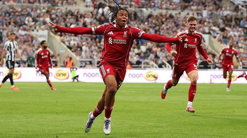 Wonderkid Liverpool Jadi Rebutan Arsenal, The Reds Punya Cara untuk Menggagalkan Manuver The Gunners