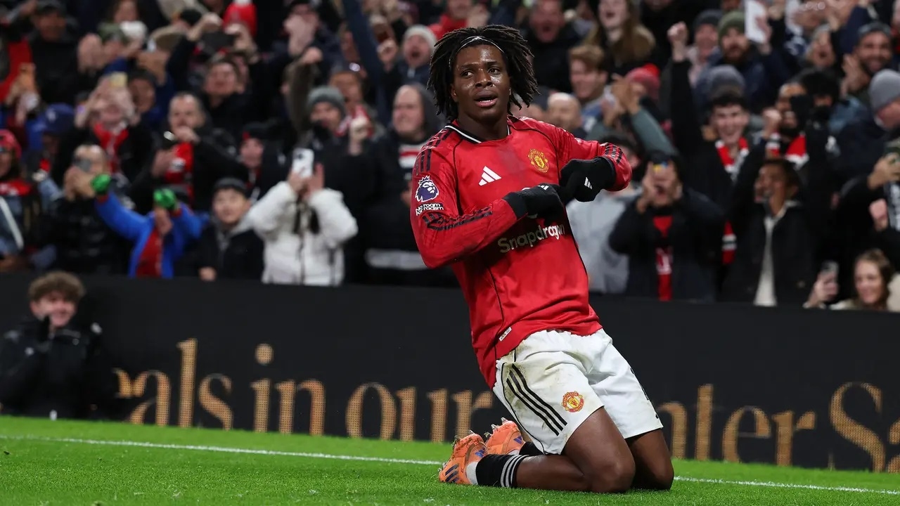 Belum Sempat Bernapas, Manchester United Kena Musibah Lagi: Patrick Dorgu Pulang dari Timnas Denmark karena Cedera
