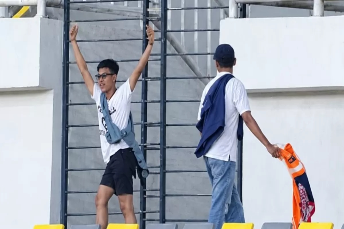 Detik-Detik Kericuhan Persita vs Persija di BIS, 11 Orang Jadi Korban