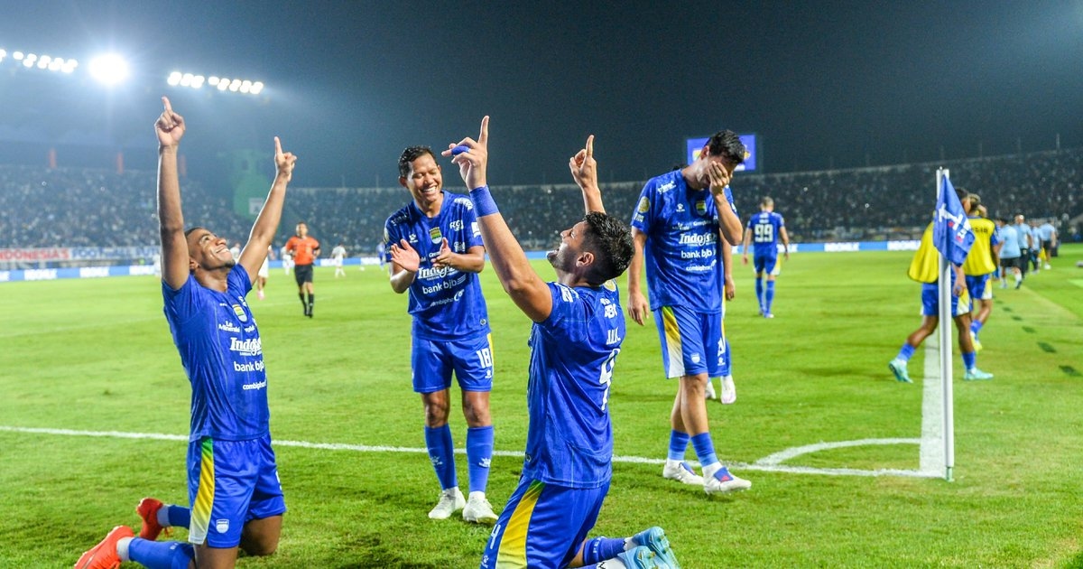 Balsa Sekulic Menggila! Persib Bungkam Melbourne Victory 2-0, Maung Bandung Makin Dekat ke 16 Besar