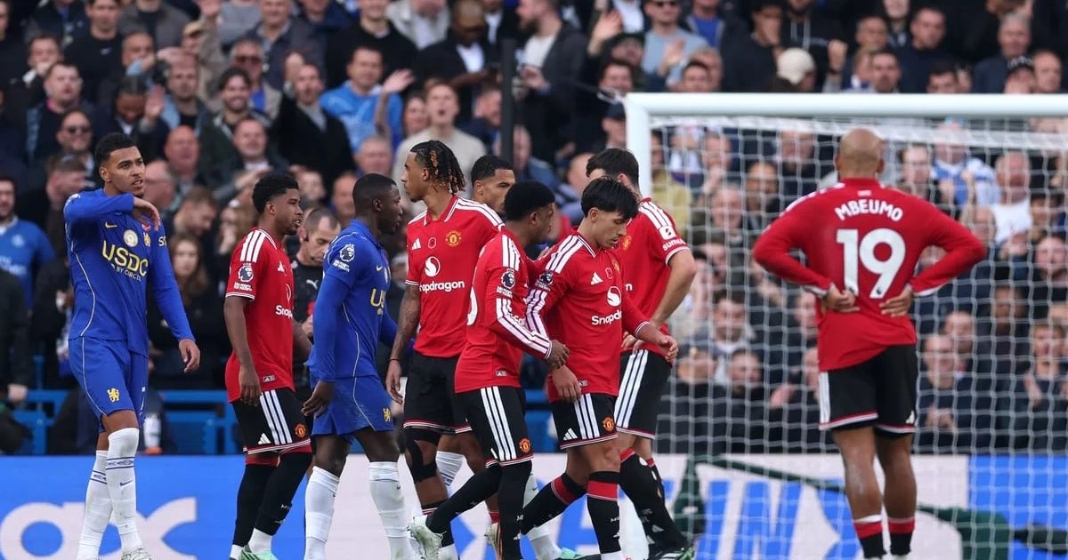 9 Laga Tanpa Menang! MU Makin Terpuruk, Michael Carrick: Semuanya Berantakan di Babak Kedua