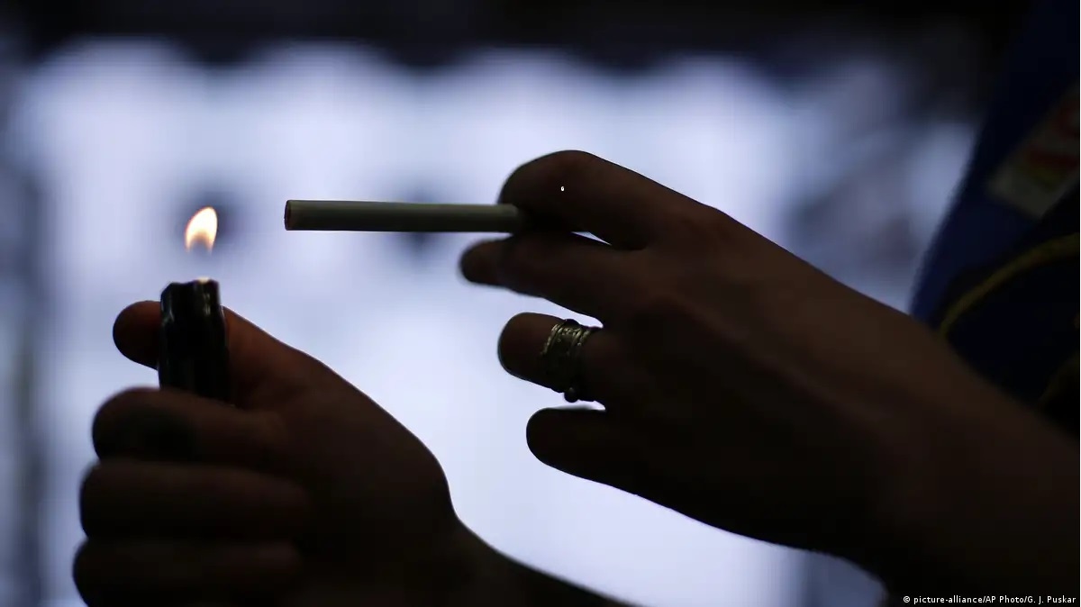 Tidak Boleh Utang Rokok, Pemuda di Kembangan Ngamuk Bakar Warung Rokok