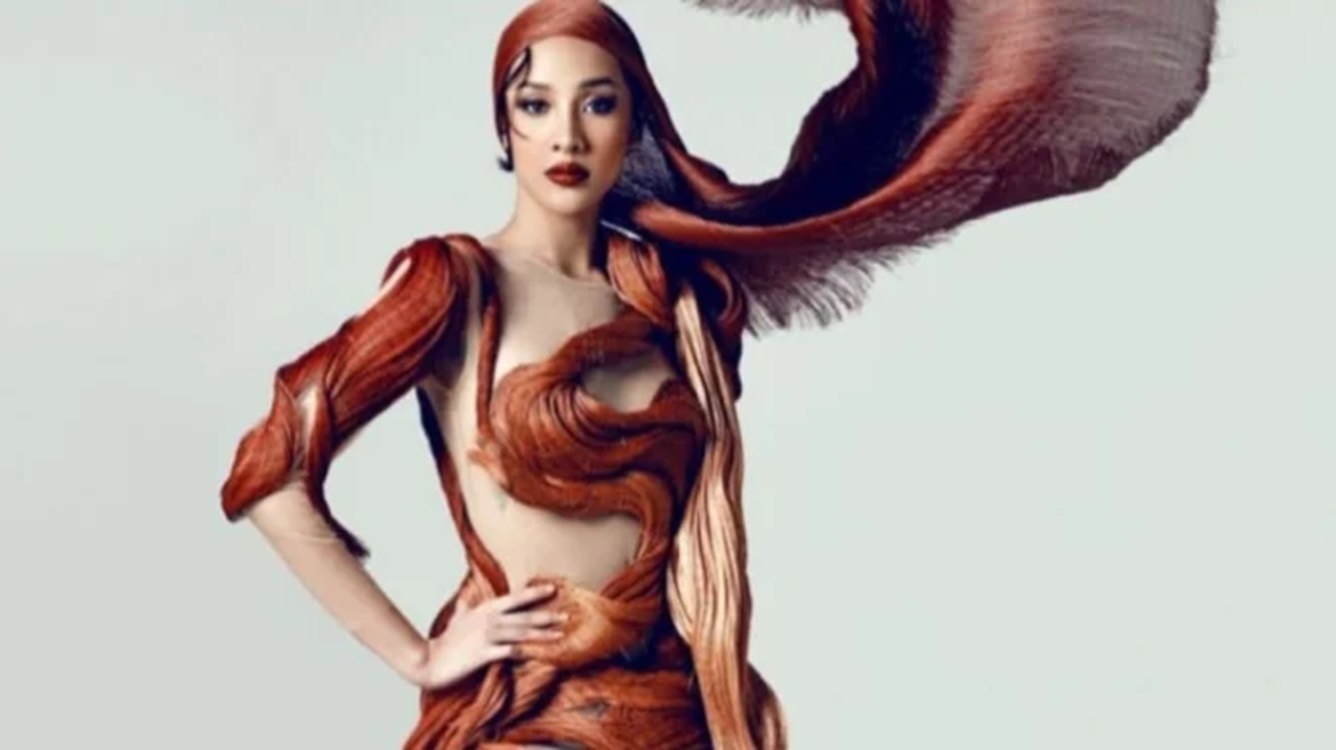 Tampil Seksi Pada Sesi Foto Halloween Anya Geraldine Menuai Kontroversi