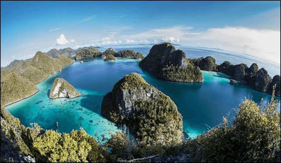 Destinasi Wisata Pulau Wayag di Tanah Papua, Bagai Mutiara Bertebaran di Alam Nan Nyata, Surganya Pecinta Alam