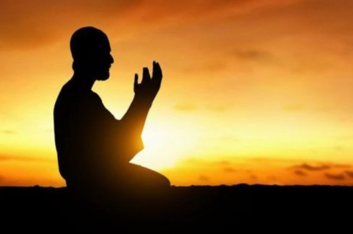 Luar Biasa! Ini Manfaat Membaca Surah Al-Kahfi Setelah Salat Subuh, Bisa Mendapatkan Rezeki Melimpah