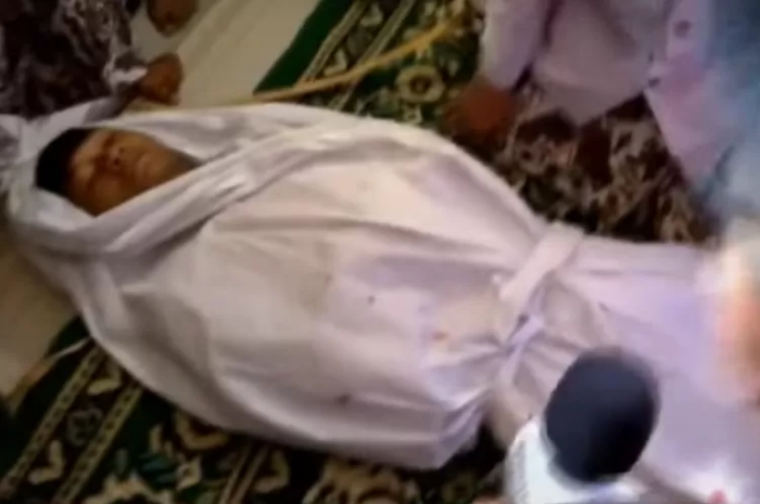 Saka Tatal Lakukan Ritual Sumpah Pocong, Buktikan Dirinya Bukan Pembunuh Vina