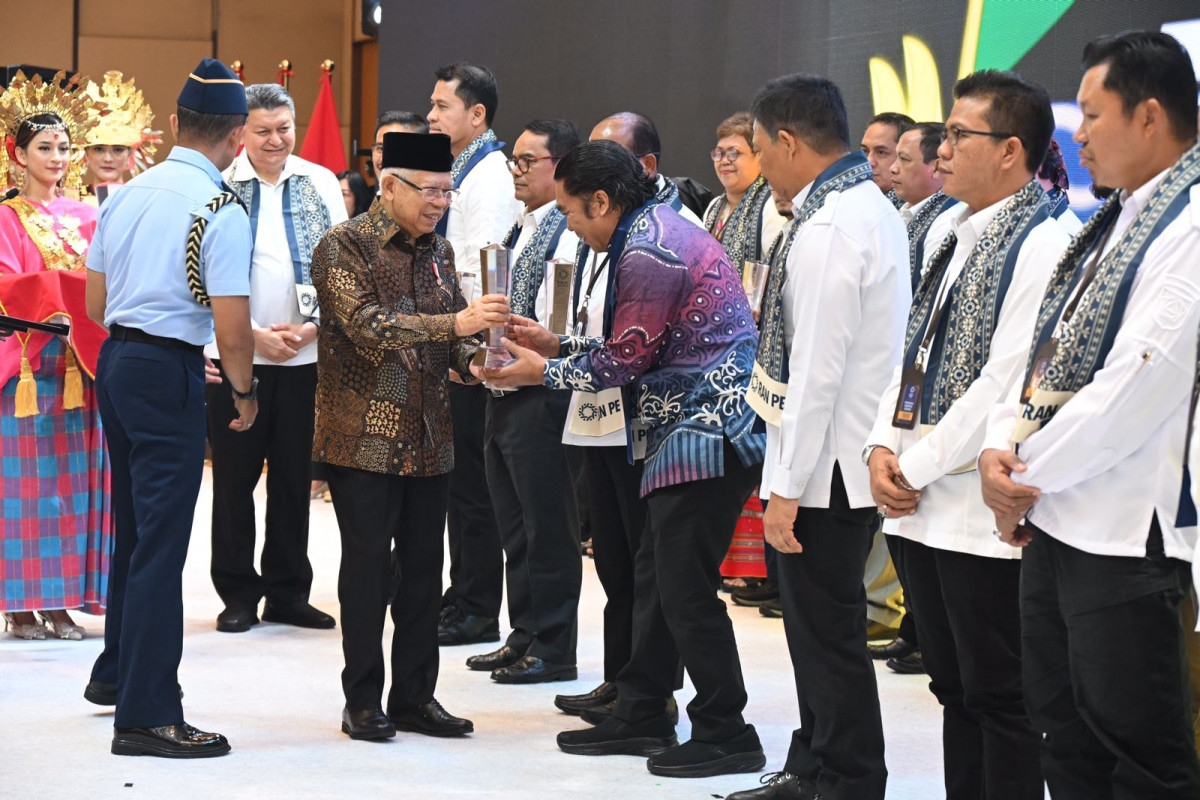 Pj Gubernur Banten Al Muktabar Terima Penghargaan  RAN PE Award 2024, Merupakan Provinsi Termasuk Daerah Zero Terorisme 