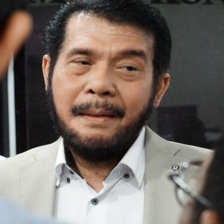 Paman Usman Tak di Ajak Ambil Keputusan Bersama 8 Hakim MK, Terkait Syarat Usia Cagub di Pilkada 2024