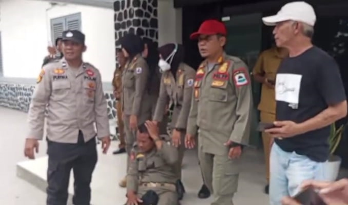 Aksi Demo Telan Dua Korban Anggota Satpol PP Tertimpa Pintu Gerbang, Tolak Jabatan Ketua DPRD Lebak