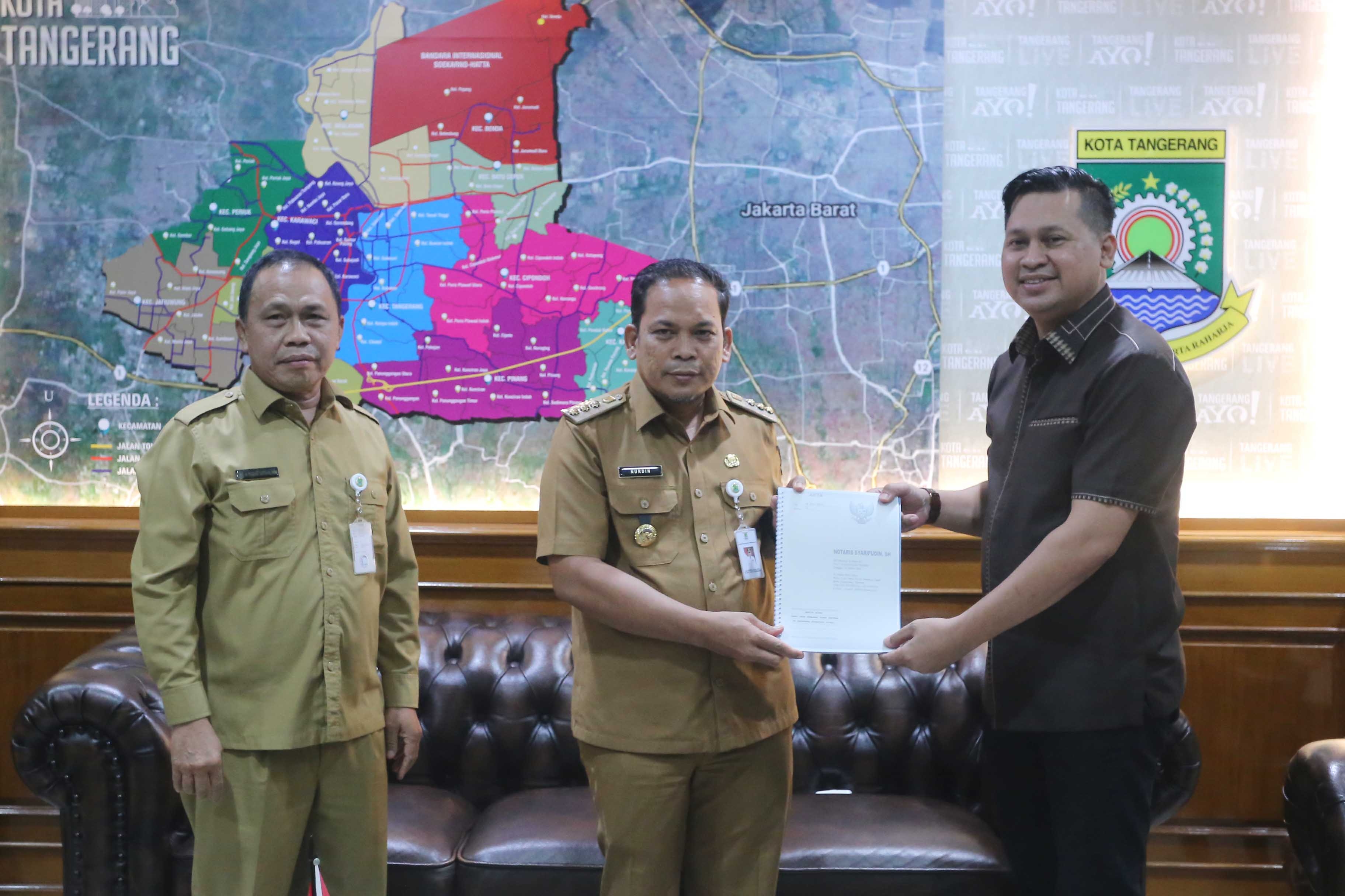 Pemkot Tangerang Terima Deviden Tahun 2023 dari PT Tangerang Nusantara Global sebesar 340 Juta