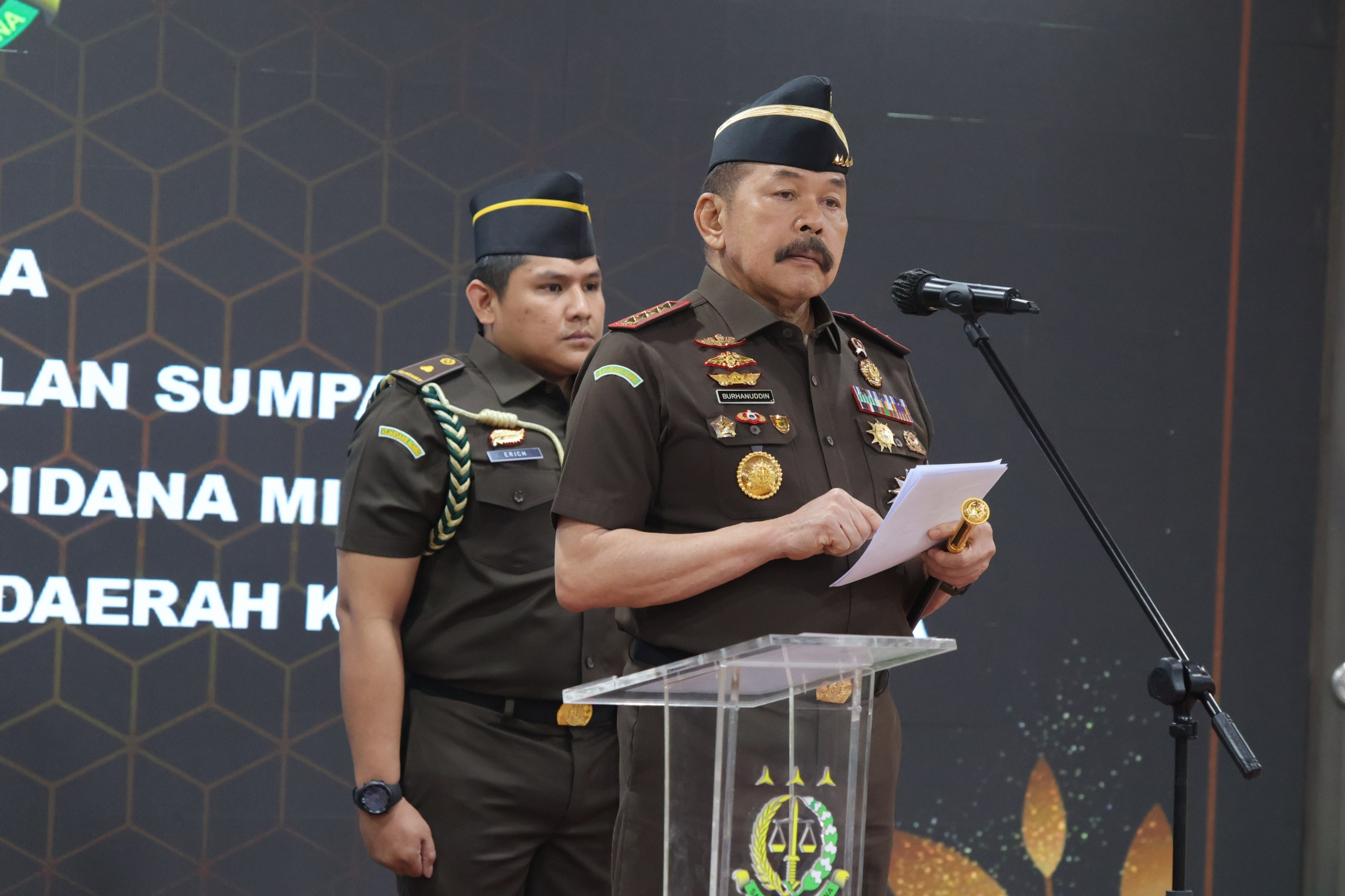 Profil ST Burhanudin sebagai Jaksa Agung, Dikenal Bengis dalam Penegakan Hukum 