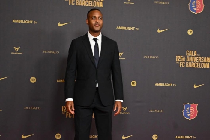Patrick Kluivert Resmi Jadi Pelatih Timnas Indonesia, Kedatangannya Disambut Hangat Suporter dan Pemain!