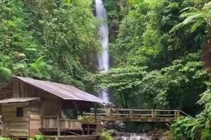 Oknum Pungli di Curug Ciparay Bogor, Wisatawan Dibuat Kapok Dipaksa Bayar Dua Kali