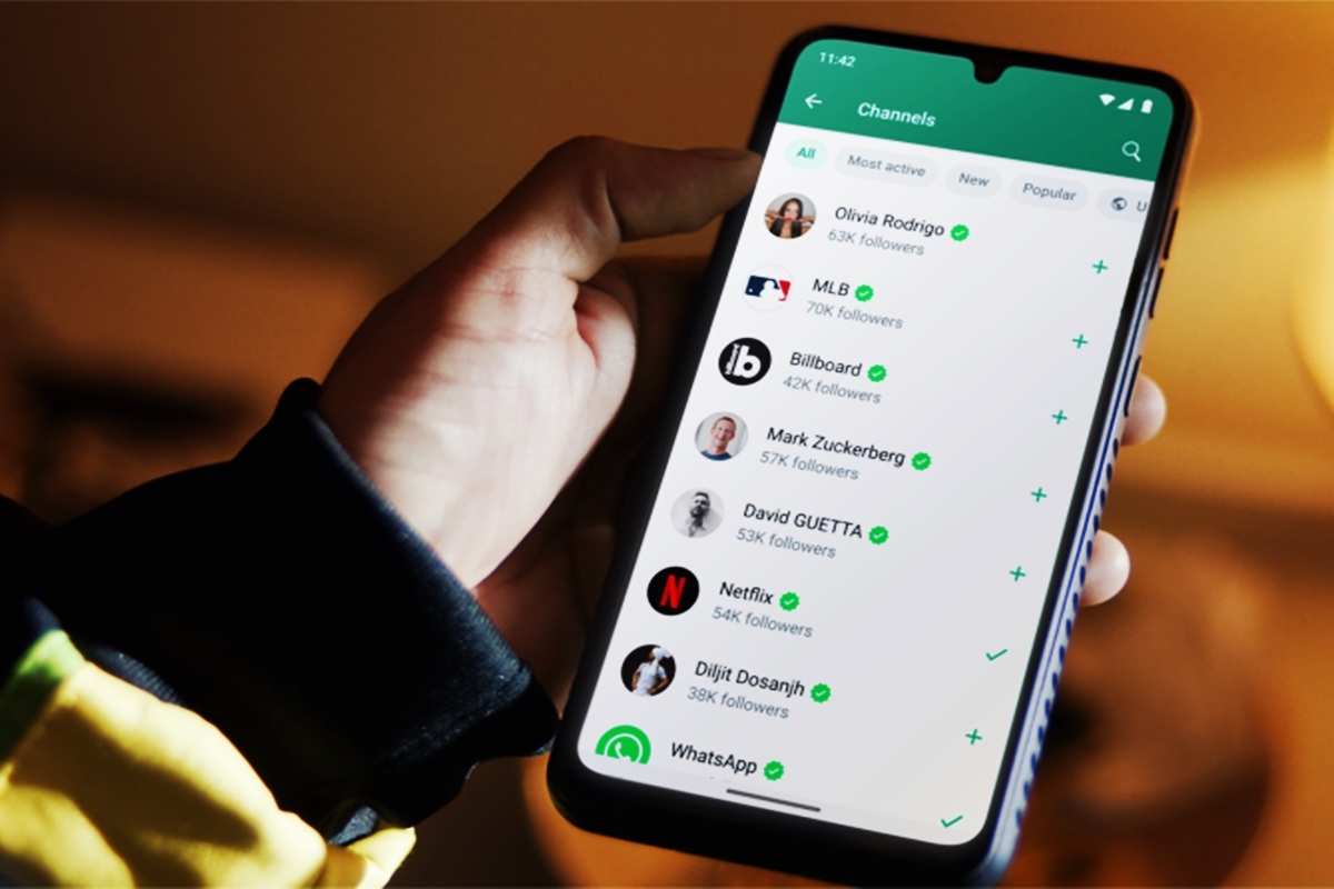 INI DIA! WhatsApp Luncurkan Fitur Baru ‘Ringkasan Pesan’ Bertenaga AI: Anti Ketinggalan Obrolan Penting, Rahasia Tetap Aman
