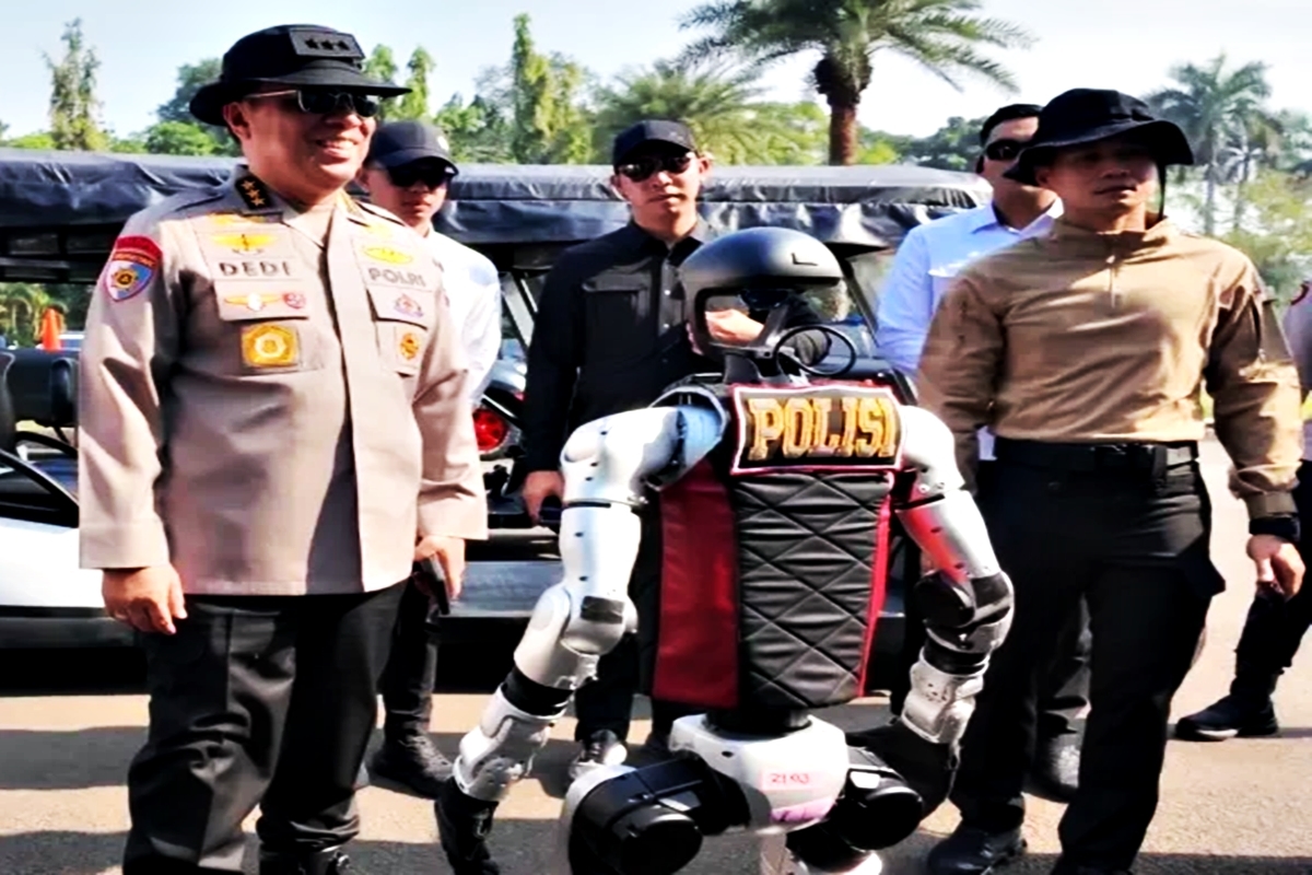 GEMPAR MONAS! Netizen Penasaran ‘Untuk Apa Robot Polisi’: Polri Blak-blakan Ungkap Rencana Pengadaan Dan Tugas Rahasia Robot Canggih!