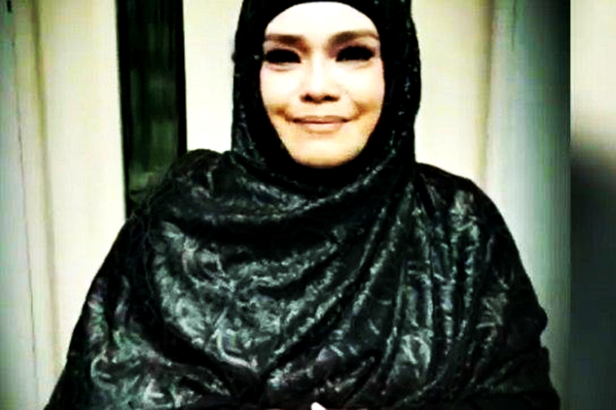 Mengejutkan! Mahasiswa Tuntut Anggota DPR Wajib S2, Padahal 7 Artis Ini Cuma Lulusan SMA