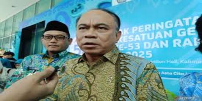 Jutaan Warga Desa Masih Hidup Dalam Gelap, Menkop Ungkap Fakta yang Menggetarkan Publik