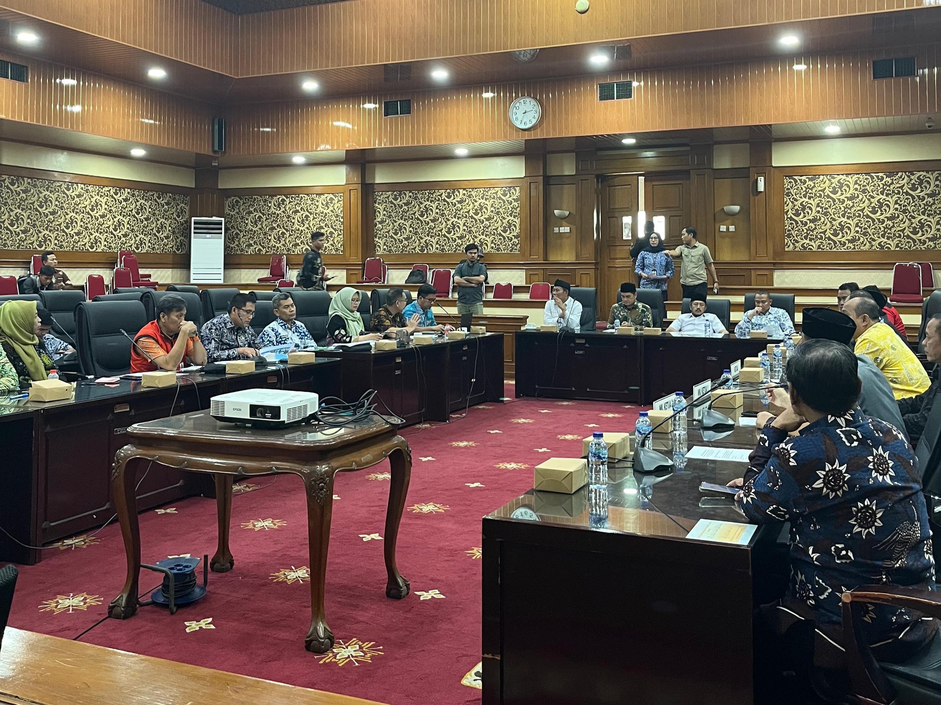 Akademisi Ingatkan OPD Pemerintah Kabupaten Serang Tak Defensif Hadapi RDP Penanganan Banjir