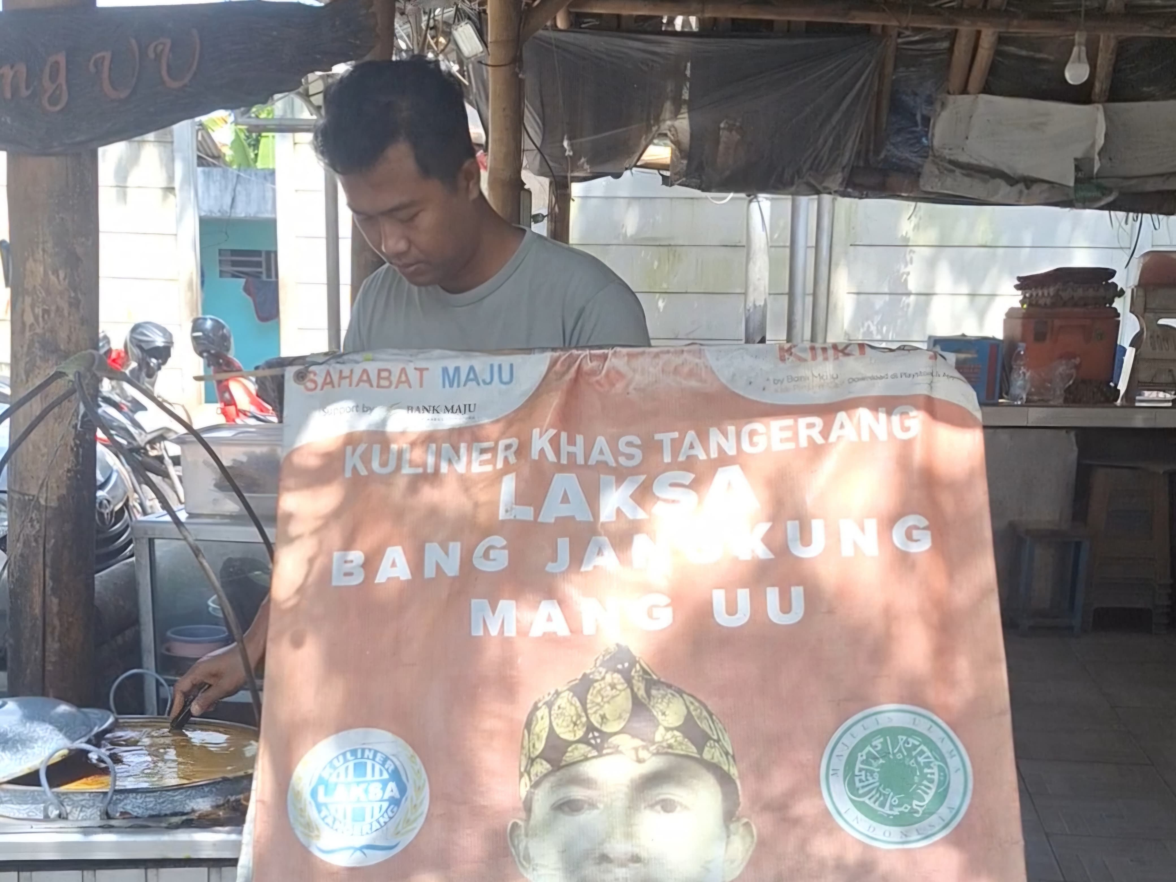 Laksa Tangerang Bertahan di Tengah Sepi: Cerita Ismail, Pedagang Turun-Temurun Sejak 2011
