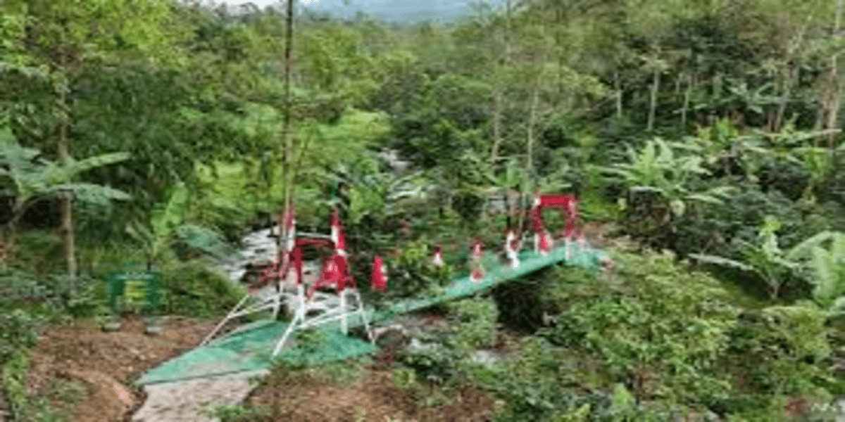 Jembatan Gantung Cisurupan Ubah Wajah Pendidikan dan Aktivitas Warga Dua Desa di Garut
