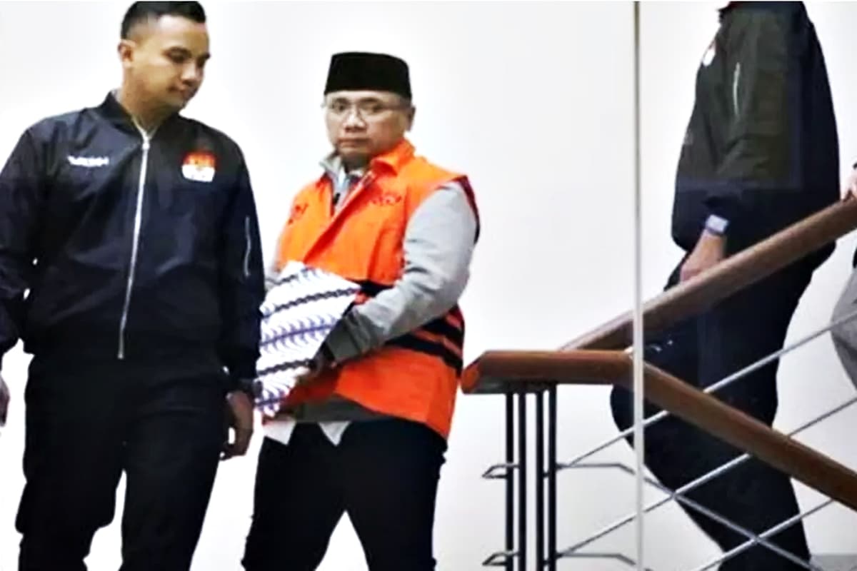 Tarif Selak Rp84 Juta Per Jemaah: Skandal Kode T0 Seret Eks Menag Yaqut ke Sel KPK!