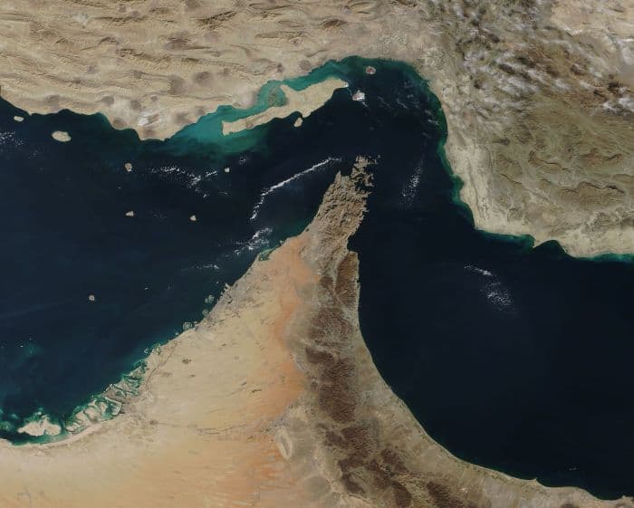 Selat Hormuz Memanas, Iran Wajibkan Aturan Baru, Kapal Asing Tak Bisa Sembarangan Lewat