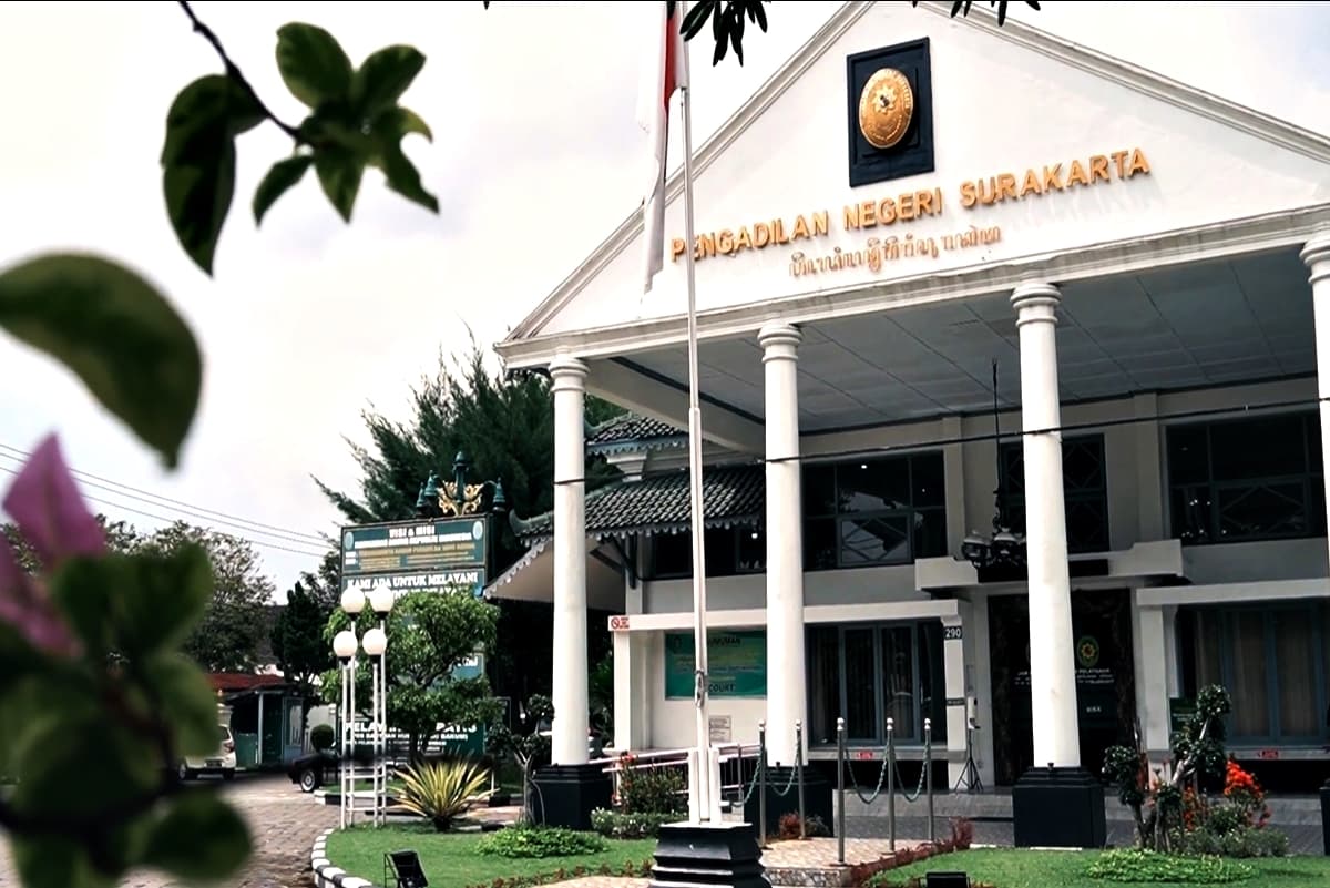 Breaking News! Gugatan Ijazah Palsu Jokowi Resmi Ditolak, Ini Putusan Lengkap Hakim Solo
