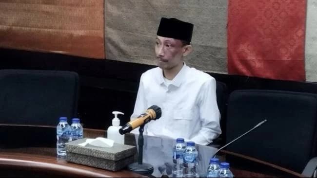 Gerindra Murka! Anggota DPRD Jember yang Viral Main Game dan Merokok Saat Rapat Terancam Dipecat