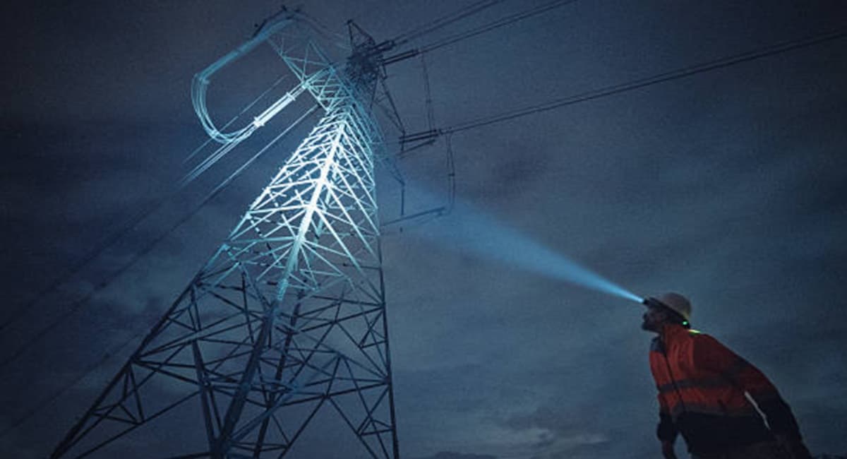 Blackout Sumatra 2 Hari, DPR Desak PLN Beri Kompensasi Otomatis untuk Pelanggan