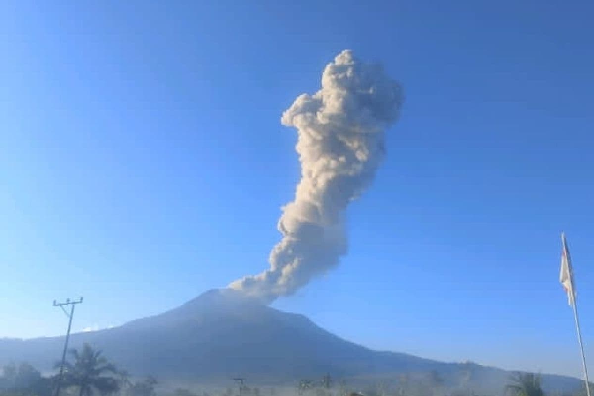 Erupsi Dahsyat Gunung Lewotobi Laki-Laki Hari Ini, Abu Vulkanik Capai 2,5 Km