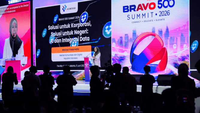 Pemerintah Siapkan Perpres AI, Meutya Hafid Soroti Ancaman Data dan Adiksi Digital