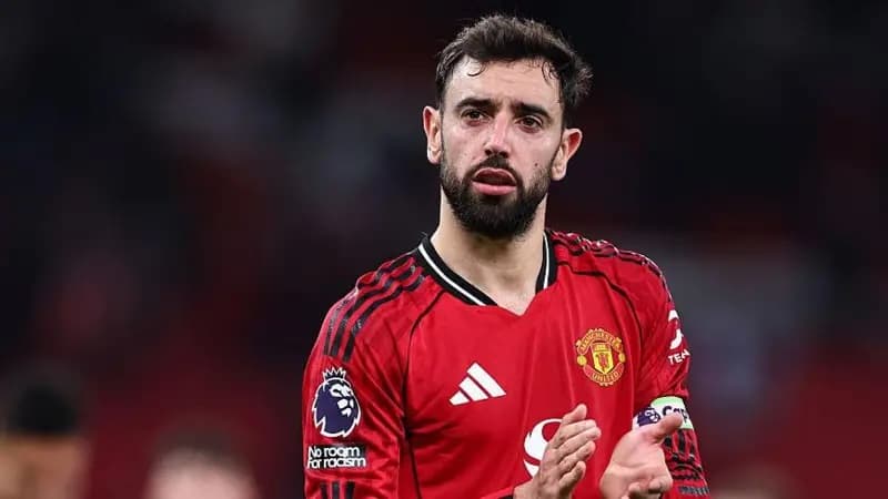 Bruno Fernandes Disemprot Legenda MU Usai Kalah dari Hull City: Sang Kapten Sampai Diminta Diam!