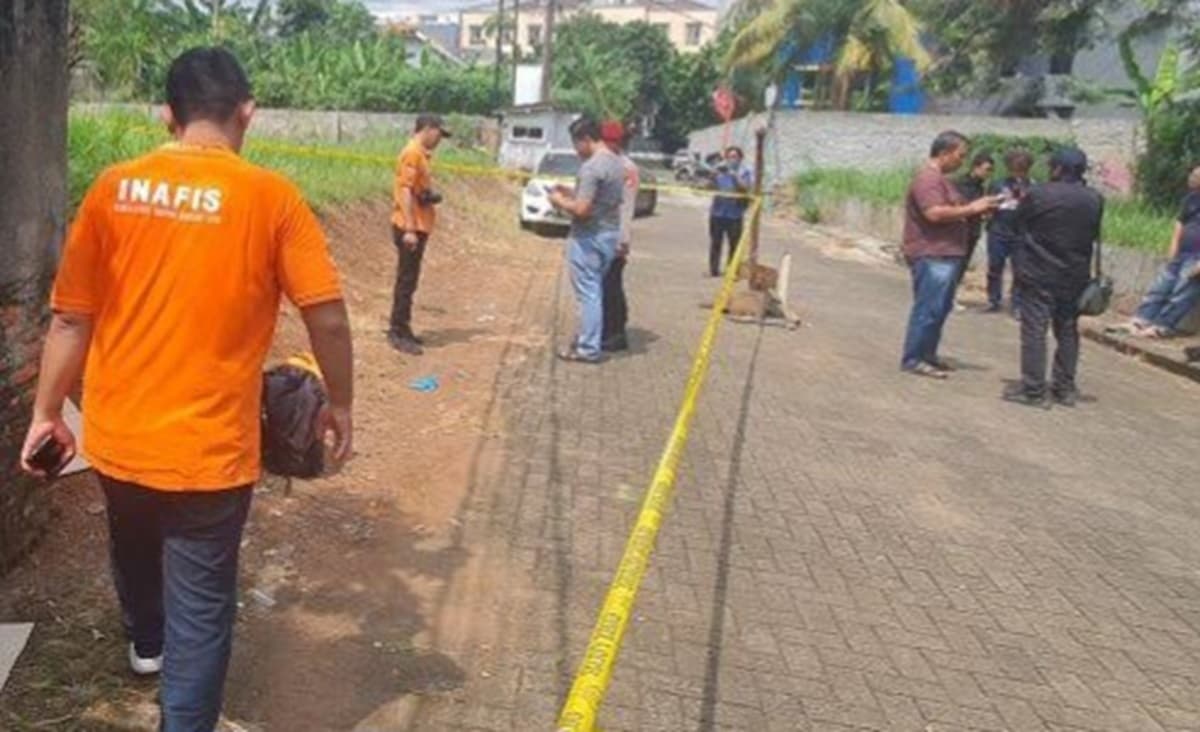 Mayat Dalam Sarung di Pamulang Diduga Digorok Sesama Penjaga Warung Madura
