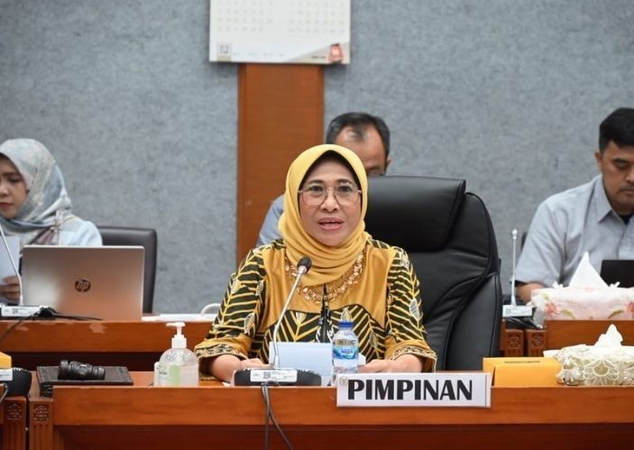 Heboh Lagi Dokter Tifa Prediksi Polemik Ijazah Jokowi Bisa Berlarut hingga 25 Tahun